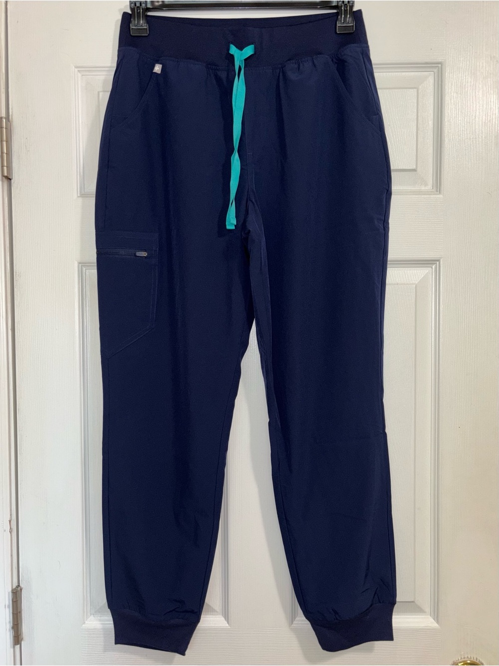 Figs Technical Collection Scrub Joggers Size Medium NWT